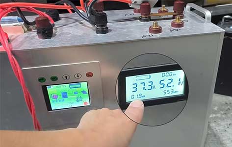 16塊280ah磷酸鐵鋰電池自制14度儲(chǔ)能電池,搭配太陽(yáng)能板實(shí)現(xiàn)用電自由1738983362365809.jpg